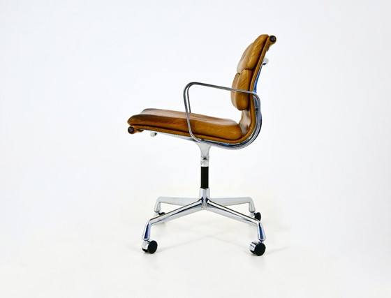 Stoel met zacht kussen, ontworpen door Charles & Ray Eames voor Herman Miller, jaren 70. – Bureaustoelen (photo 6 of 10)