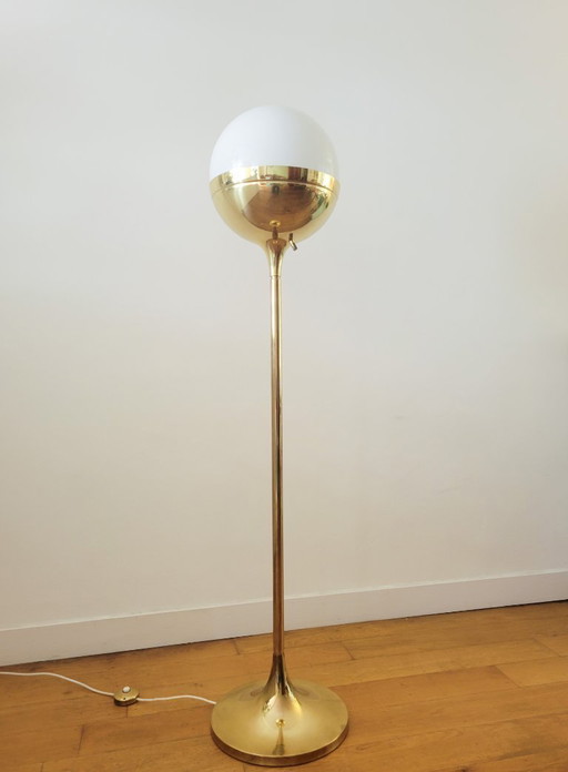 Brass floor lamp and opaline glass by Vereinigte Werkstätten München