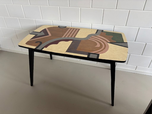 Table vintage (extensible) au design unique