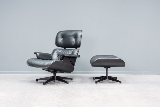 Image 1 of Poltrona Eames + pouf