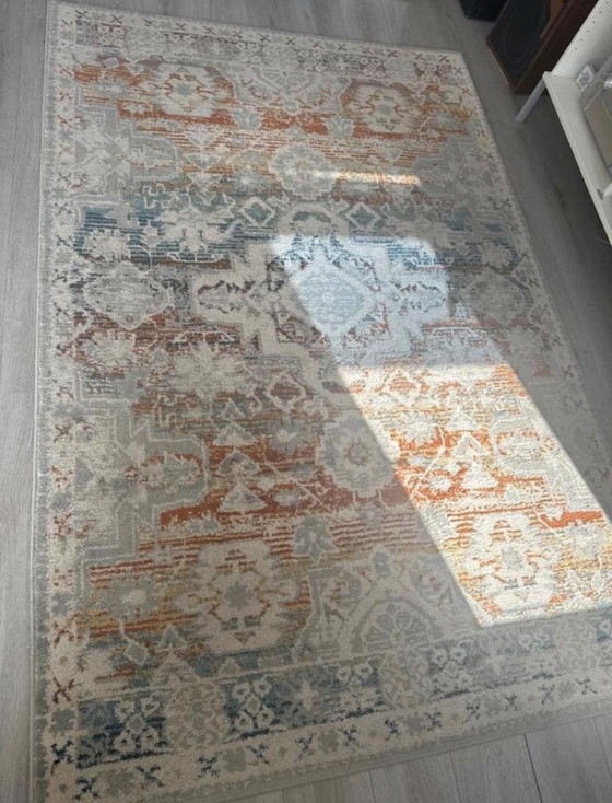 Image 1 of Leo luxury table