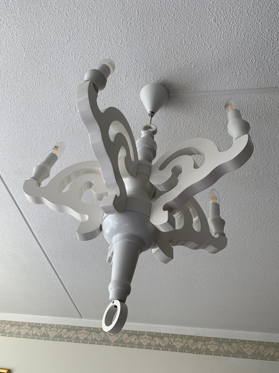 Image 1 of Lámpara de araña blanca elegante, réplica de Studio Job