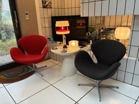 Image 1 of Swan armchair by Arne Jacobsen by Fritz Hansen
