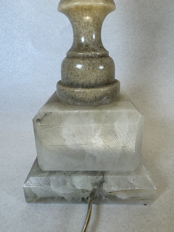 Image 1 of Elegant vintage table lamp made of alabaster and marble - warm light, timeless class