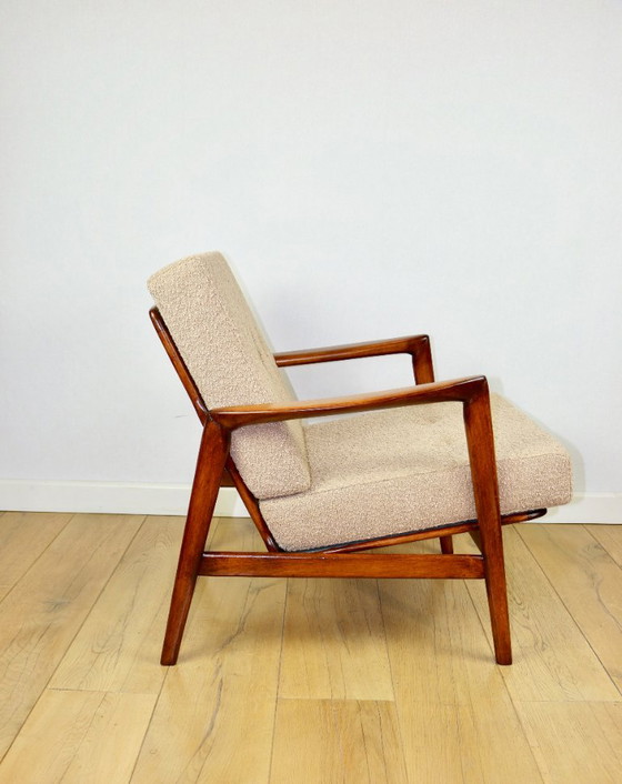 Poltrona PRL "Stefan" in rovere, beige vintage - tessuto bouclé dorato - 3 pezzi disponibili – Axel Concept (photo 7 of 9)