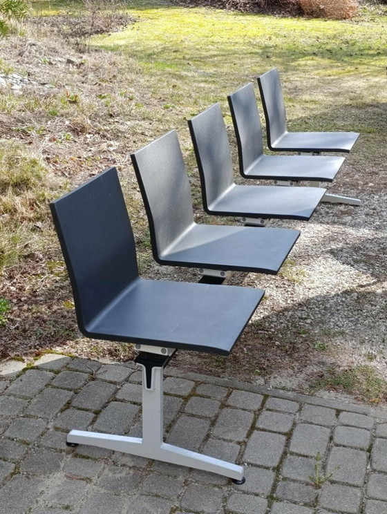 Image 1 of Set di 2 panche Design Icon: Vitra.04 - 5 posti a sedere di MaartenVan Severen/Authentic