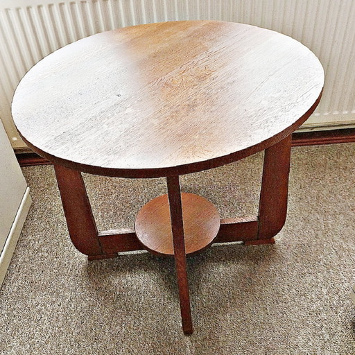 Couchtisch oder Beistelltisch 1920er/30er Jahre Eiche Rund