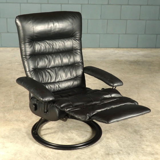 Vintage Swivel Armchair with Footrest – Recliner – 1980s – Metal, Leather (photo 11 of 17)