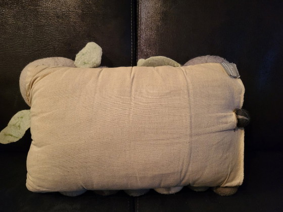 Image 1 of Coussin de pierre par la designer Ronel Jordaan