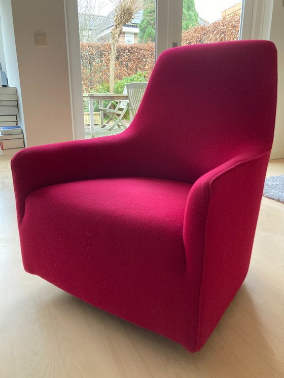 Image 1 of Poltrona Minotti Portofino rivestita in Kvadrat Tonus