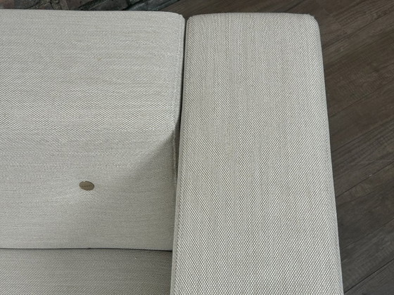 Image 1 of Poltrona Moooi Bottoni beige