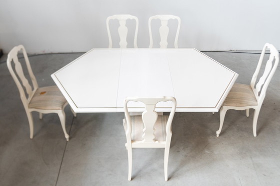 Image 1 of Table de salle à manger extensible Mario Sabot 1980S avec 5 chaises blanches laquées