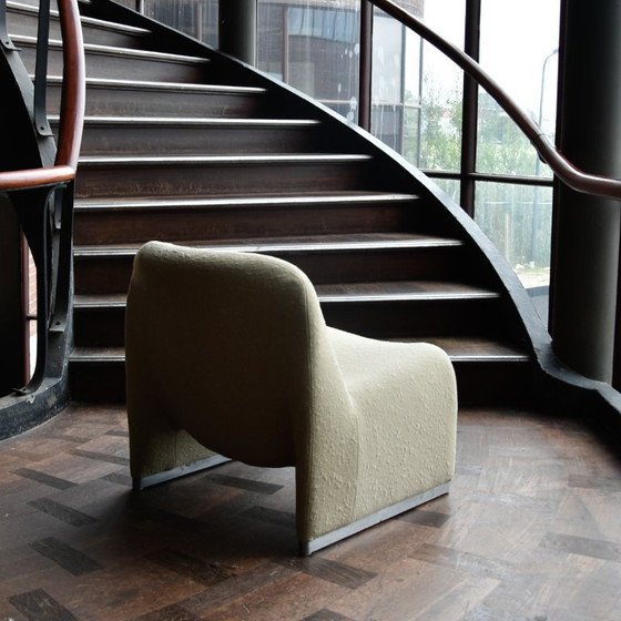 Artifort Alky Armchair – Textile (photo 4 of 9)