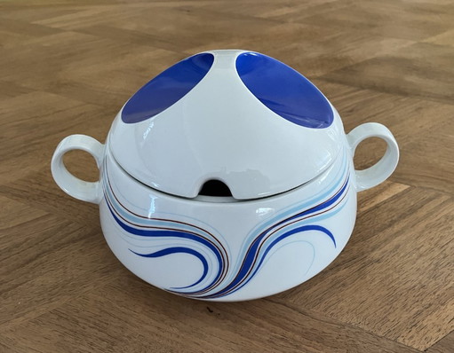 Sopera de porcelana antigua (1970) – servies, Porcelain