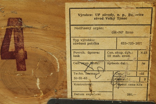 Estantería de pared de UP Závody, década de 1960.