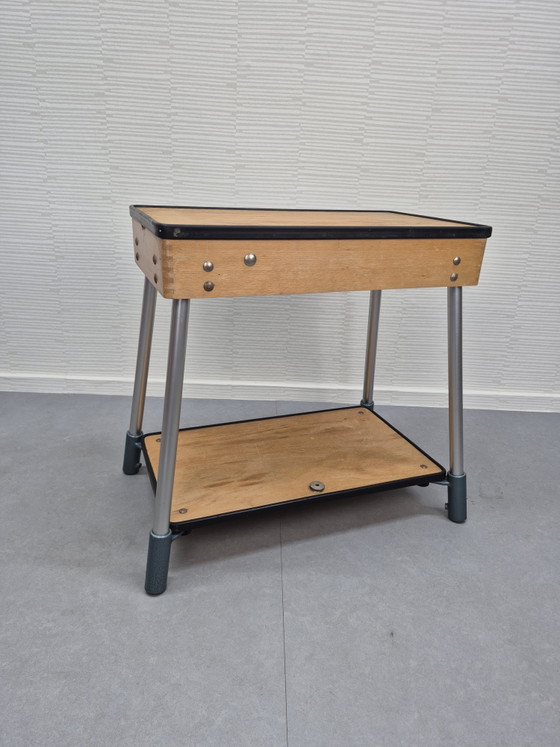 Table d'appoint vintage (table pour projecteur de films Karba) – Porte-plantes, Metal, Wood (photo 13 of 15)