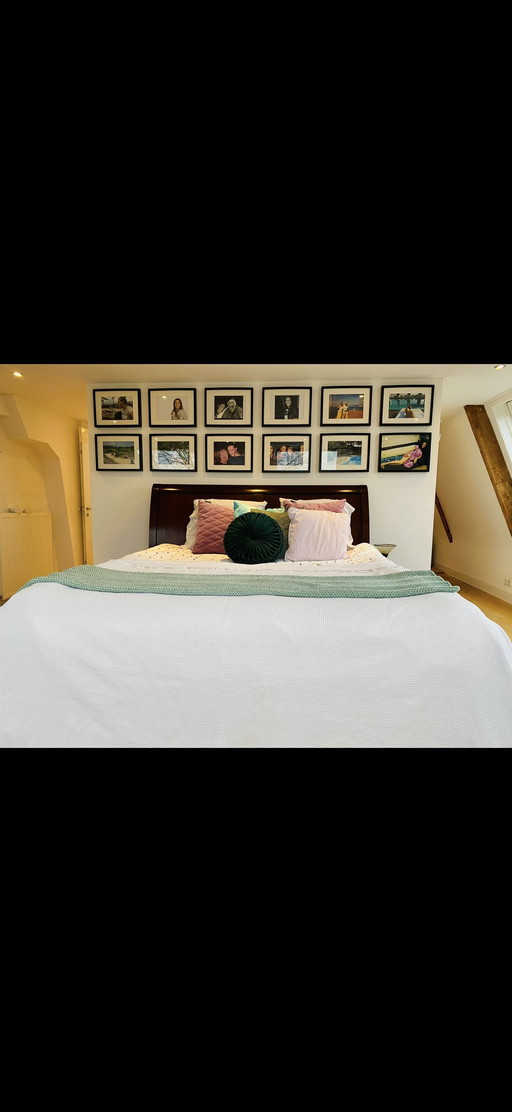 Cama colonial de madera