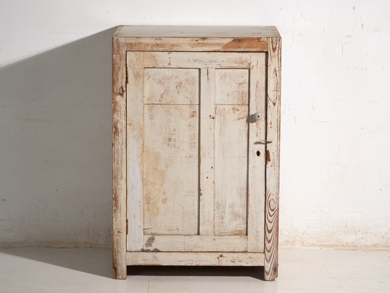 Armoire ancienne en bois de pin – Europe Centrale, circa 1900 – Armoires de rangement, Porcelain, Iron (photo 34 of 40)