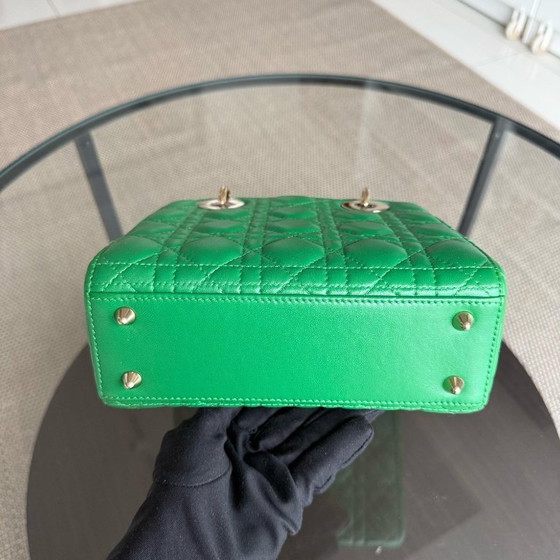 Image 1 of DIOR LADY SMALL FLAP - CANNAGE LAMSLEER GROEN MET GOUDEN BESLAG