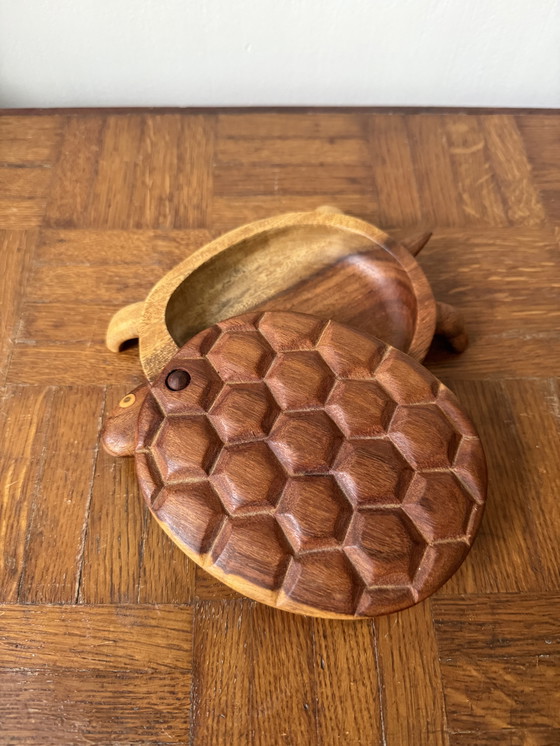 Image 1 of Olivenholzbox in Form einer Schildkröte