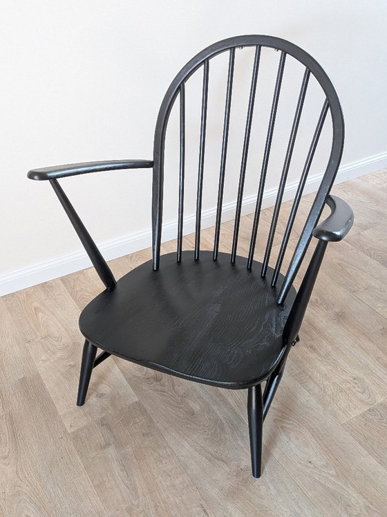 Image 1 of Vintage Ercol Windsor fauteuil - Model 305 (op maat gemaakt in zwart)