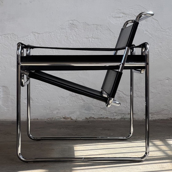 Image 1 of Set van 2 Marcel Breuer "Wassily" stoelen voor Knoll, 1990