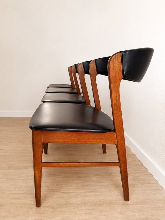 Image 1 of 4 Deense teakhouten stoelen met bijpassende uitschuifbare tafel / jaren 60 / van Sax