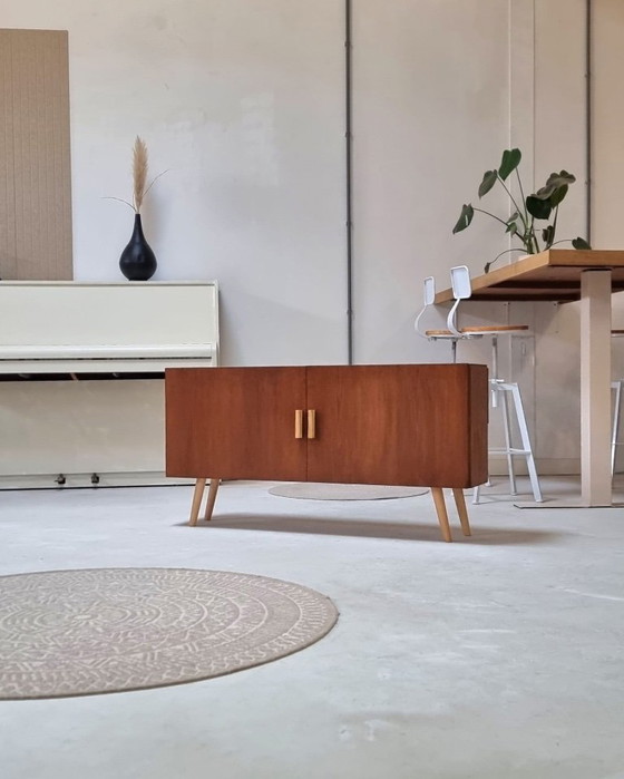 Mid Century Kast – Dressoirs, Wood (photo 13 of 13)
