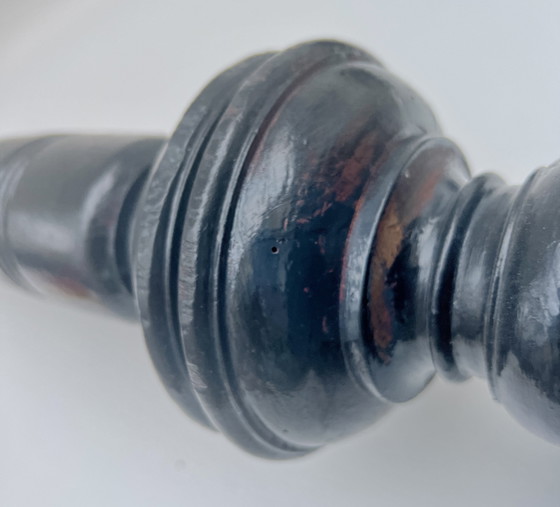 Image 1 of Gran candelabro/lámpara de pie antigua de madera, pintada de negro, aprox. 70 cm.