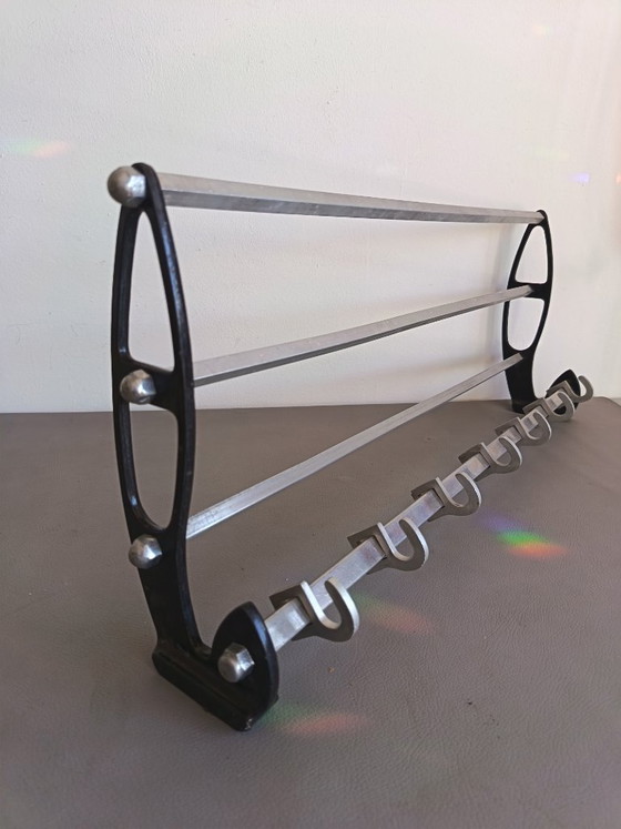 Appendiabiti e porta cappelli da parete in stile Bauhaus di metà secolo – Art Deco, Aluminium (photo 11 of 24)