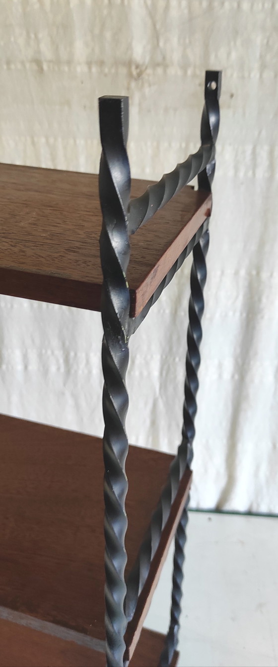 Image 1 of Wandladderplank van massief hout en smeedijzer - midden 20e eeuw