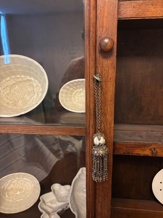 Image 1 of Aparador o librería de estilo inglés