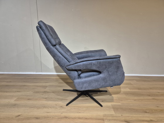 Image 1 of NEW 30% DISCOUNT Montel Victor Recliner - Adjustable