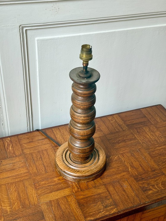Image 1 of Lampvoet van gedraaid hout