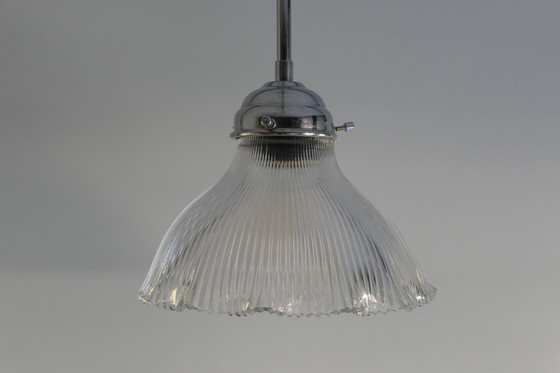 Image 1 of Lampes pendantes en plexiglas transparent strié Holophane