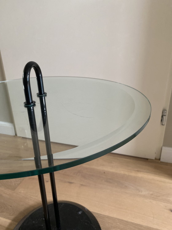 Image 1 of Table d'appoint en marbre Vico Magistretti Italie 1980