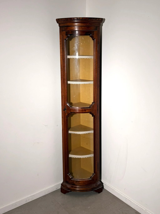 Vitrine d'angle ancienne en noyer avec verre courbé