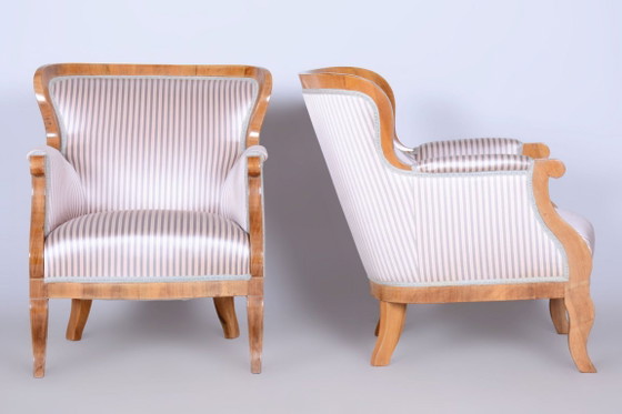 Set van twee gerestaureerde Biedermeier fauteuils, eiken-, sparren- en walnotenhout, Oostenrijk, jaren 1830 (photo 4 of 10)