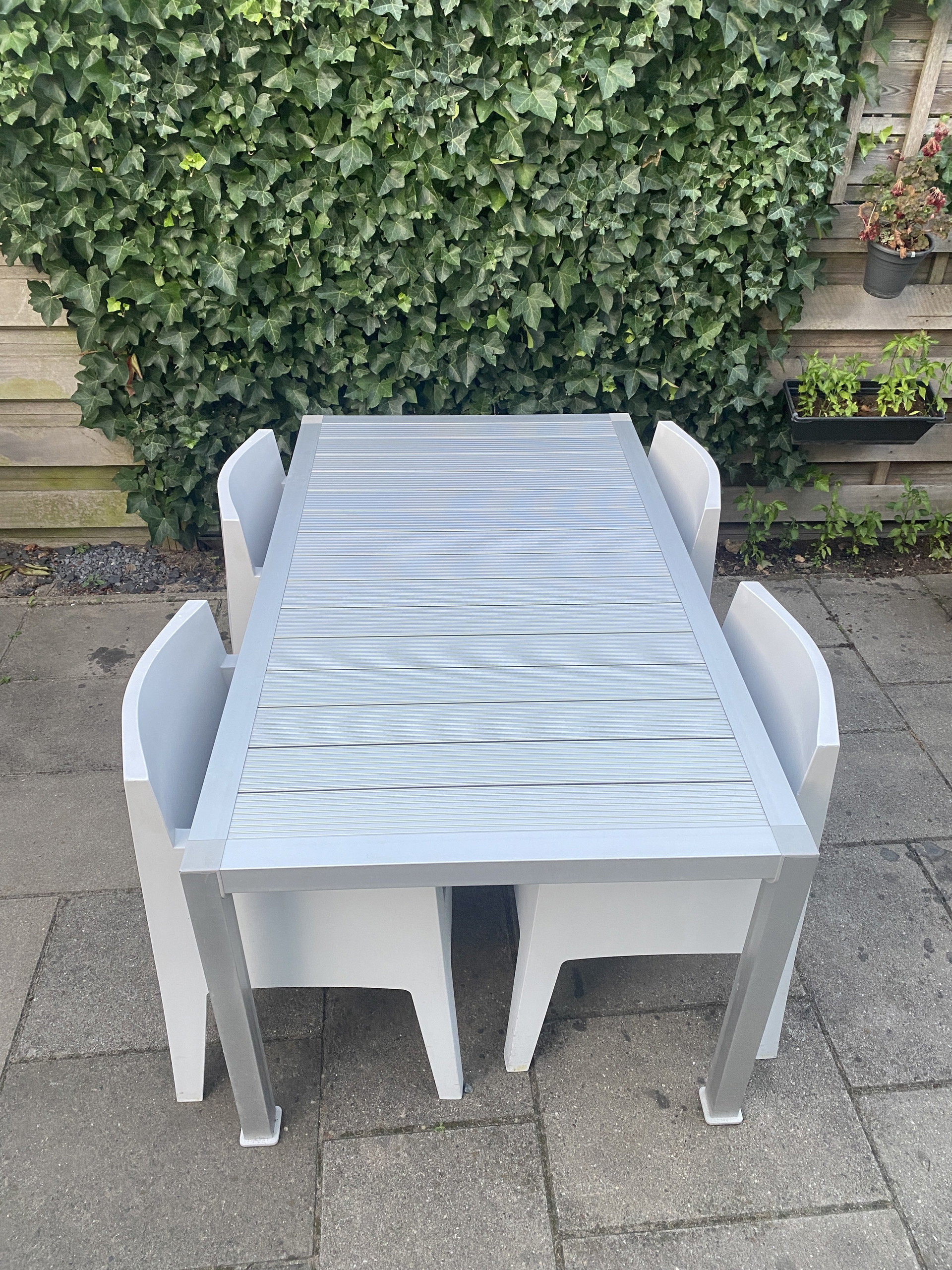 Driade Toy Arm Chair with Thali desgin table | Garden sets second