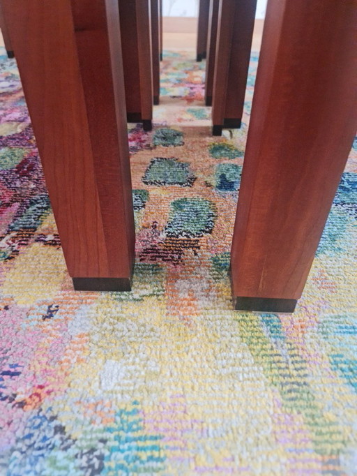 Coffee table: 4