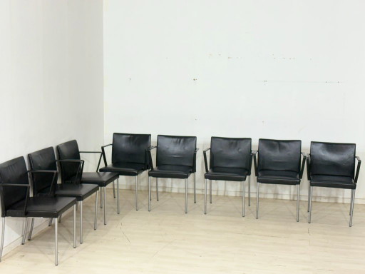 8 elegante design vergaderstoelen in zwart leer