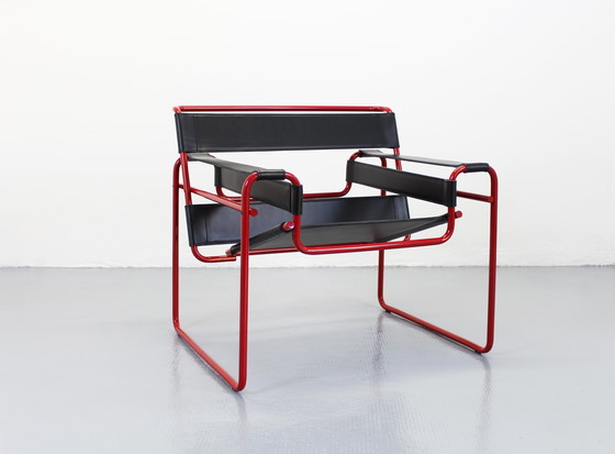 Image 1 of Set of 2 Wassily Chairs Black Leather Marcel Breuer Knoll Seats