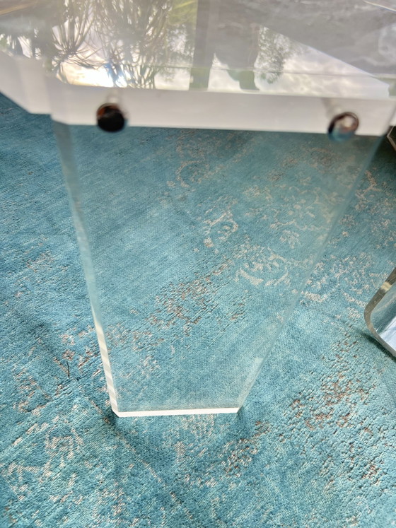 Mesa de centro octogonal de plexiglás de 80 cm, estilo Bauhaus de la era espacial de los años 70, fabricada (photo 5 of 8)