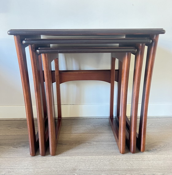 Image 1 of Set di 3 tavolini impilabili vintage