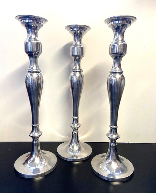 Drei Kerzenständer, Kerzenhalter, gebürstetes und poliertes Aluminium, Kunst