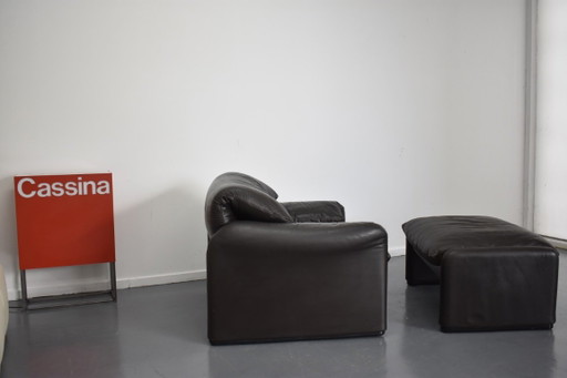Magnifique Fauteuil Design Cassina Maralunga & Repose-pieds