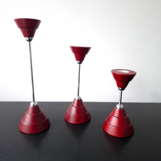 Ensemble de chandeliers vintage Memphis Milano rouge bordeaux/chrome – Bougeoirs et chandeliers, Wood (photo 3 of 7)