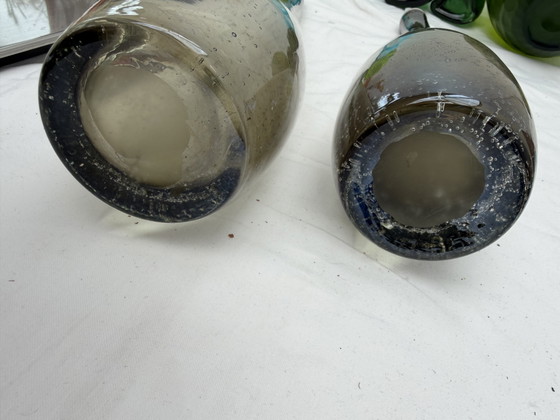 Set of 2 Vintage Mid-Century Soliflore Vases – Smoked Glass with Air Bubbles (37 Cm) (photo 6 of 9)