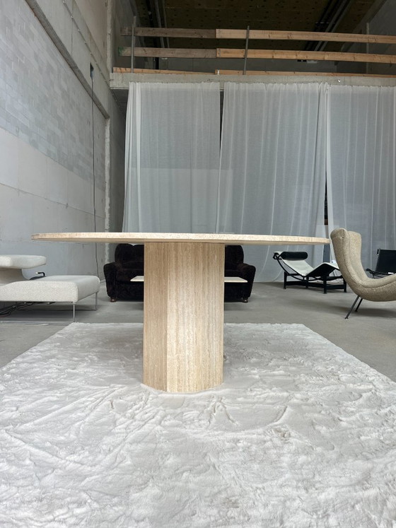 Image 1 of Travertin eetkamertafel rond Ø139cm