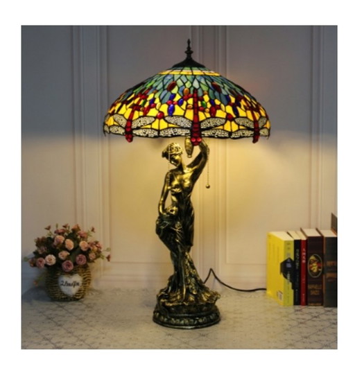 Bellissimo tavolo grande in stile Tiffany 78x45